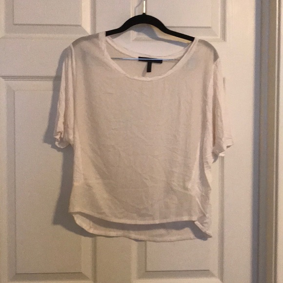 white top - Picture 1 of 4